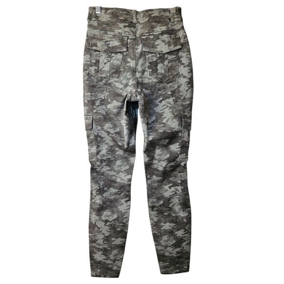 SPANX Stretch Twill Ankle Cargo Pants Stone Wash Camo High Waisted Size M - Picture 4 of 10